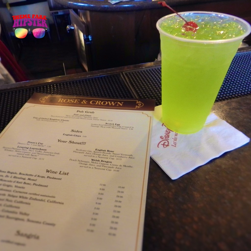Green Leaping Leprechaun Drink at Rose & Crown. One of the best drinks at Epcot for Drinking Around the World.