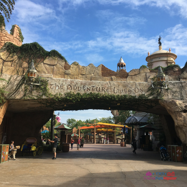 Port of Entry. Keep reading to get the best Universal Islands of Adventure tips and tricks.