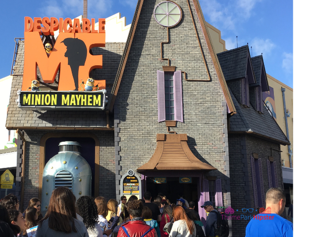 Despicable Me Minion Mayhem Universal Studios Orlando Tips. Keep reading to learn how to get free Universal Studios tickets with the 2 park 2 day ticket.