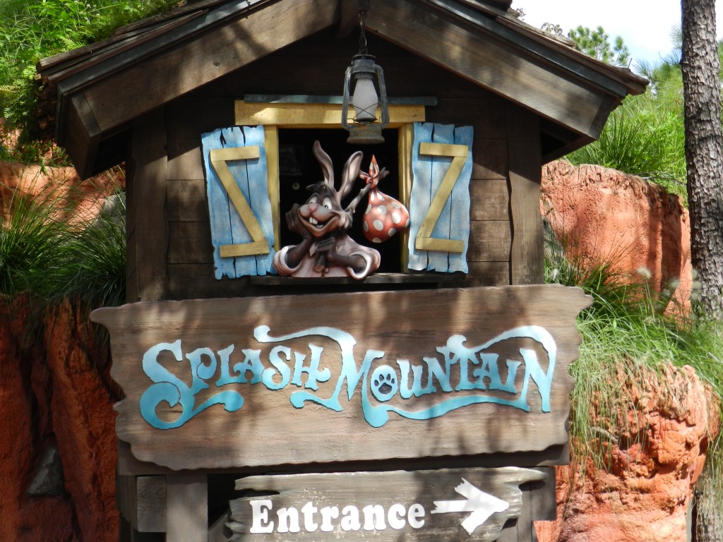 Splash mountain entrance at the Magic Kingdom with Brer Rabbit smiling.