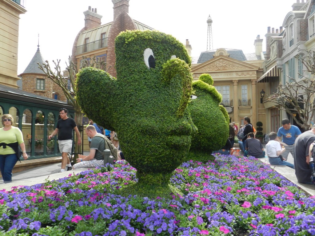 Epcot Flower and Garden Festival Chip from Beauty and the Beast in France. Keep reading to see the best epcot flower and garden topiaries through the years!