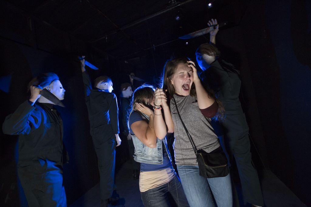 Halloween Michael Myers House 2014 in HHN 24. Keep reading to know where to find the best cheap Halloween Horror Nights tickets and HHN discounts.