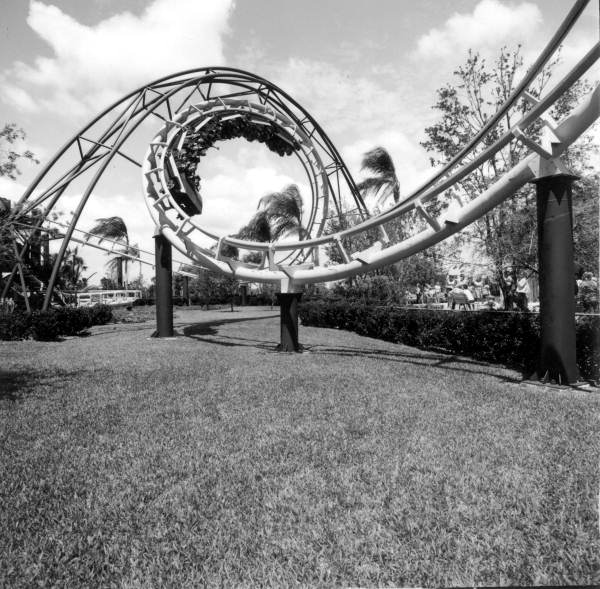 Let S Relive The Slithery Trek Of Busch Garden S Python Roller