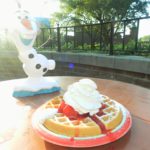 Disney Dining Waffles at Sleepy Hallow with Olaf from Frozen