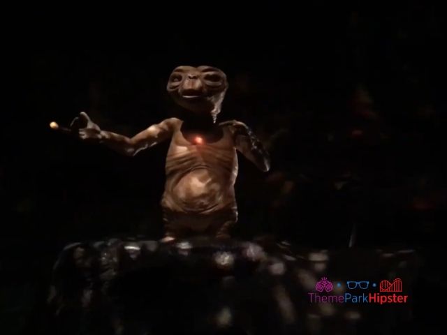 ET adventure animatronic on the ride at Universal Studios