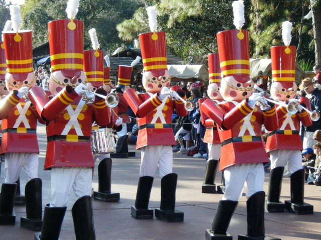 Christmas at Walt Disney World toy soldiers on main street usa disney