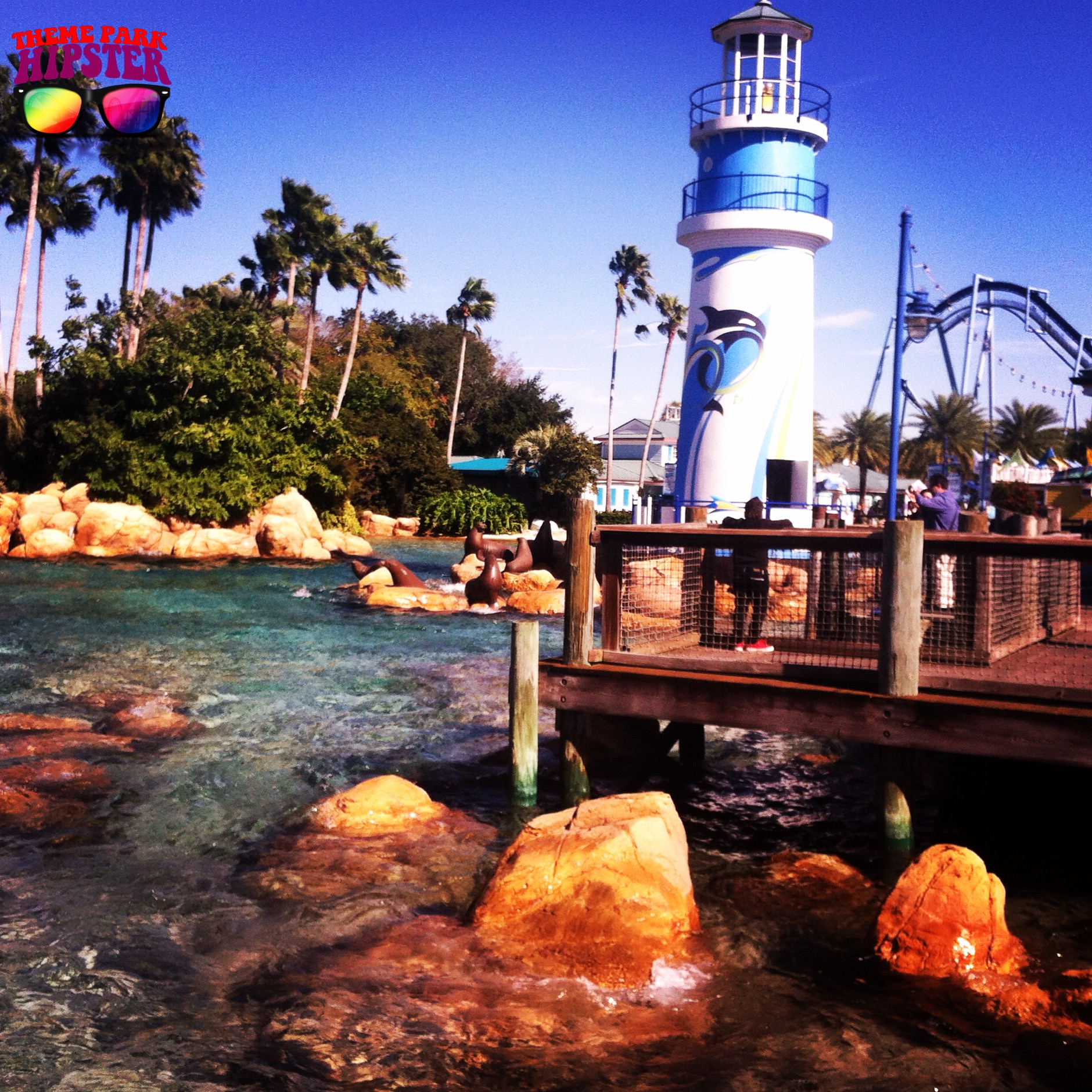 SeaWorld Orlando Entrance - ThemeParkHipster