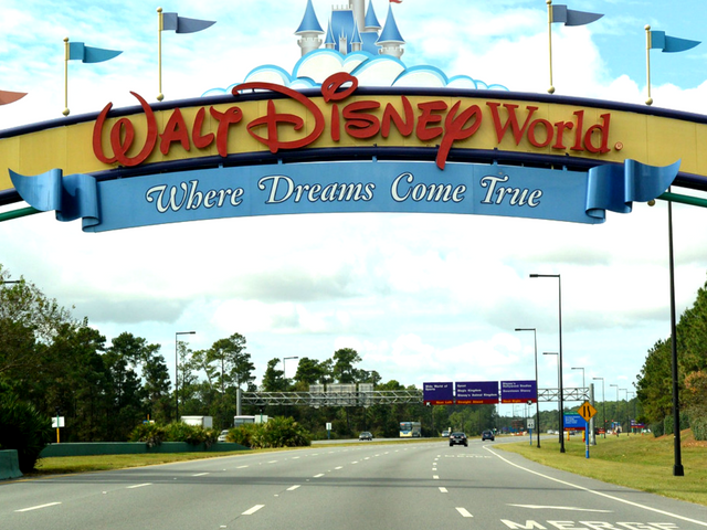 Walt Disney World Entrance Sign