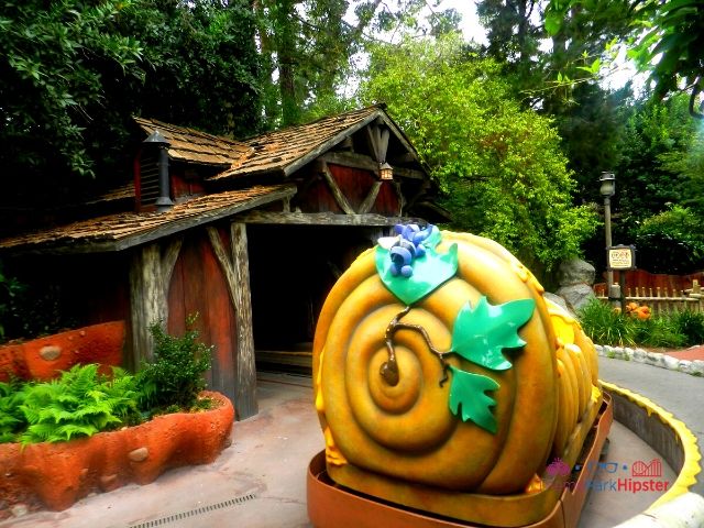 Disneyland Winnie the Pooh Ride. Keep reading to get the best days to go to Disneyland and Disney California Adventure and how to use the Disneyland Crowd Calendar.