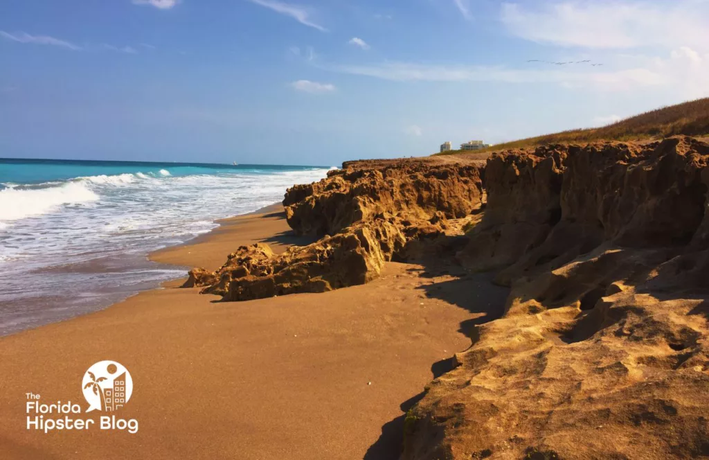 Jupiter Beach Florida Splashing Rocks. Keep reading to get the best ways to beat the summer Florida heat. 