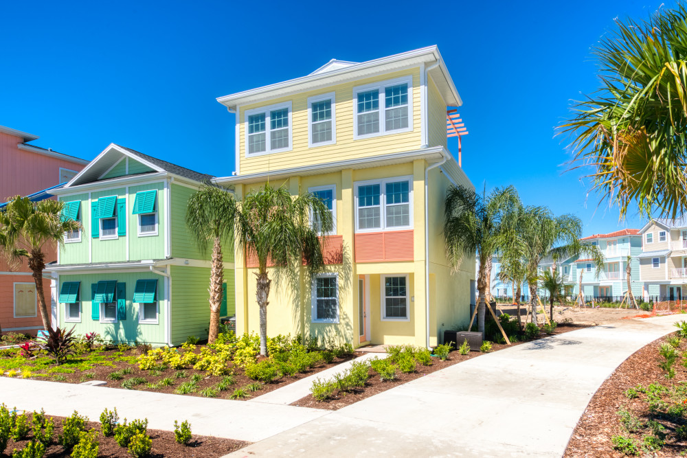 Margaritaville Resort Orlando Villas Exterior. Keep reading for the best resorts in Orlando that are not Disney.