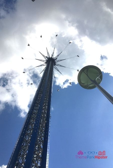 Embassy Suites I Drive 360 Orlando ICON Swing Ride Starflyer