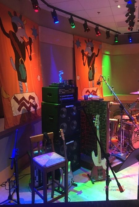 Aerosmith Rockin Roller Coaster Preshow in the studio equipment