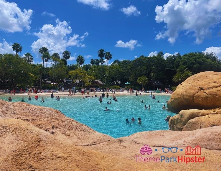 Wave pool at Blizzard Beach Water Park. Keep reading to get the best ways to beat the Disney heat.