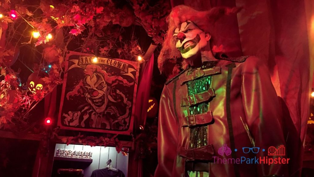 Halloween Horror Nights Tribute Store with Jack the Clown and Jack the Clown memorabilia. Keep reading to learn more about Scare zones at Halloween Horror Nights.