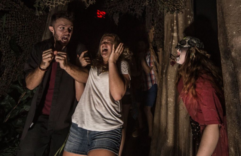 Howl O Scream Death Water Bayou