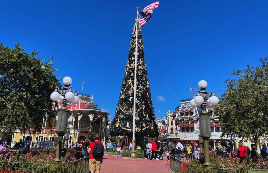 Christmas Tree in Main Street USA Magic Kingdom for Mickey's Very Merry Christmas Party at Disney World. Keep reading to get the best time to visit Disney World. 