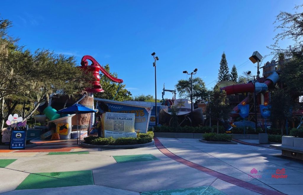 Fievel's Playland Kidzone Universal Studios Florida. Which is better Universal Studios vs Islands of Adventure? Keep reading to find out.