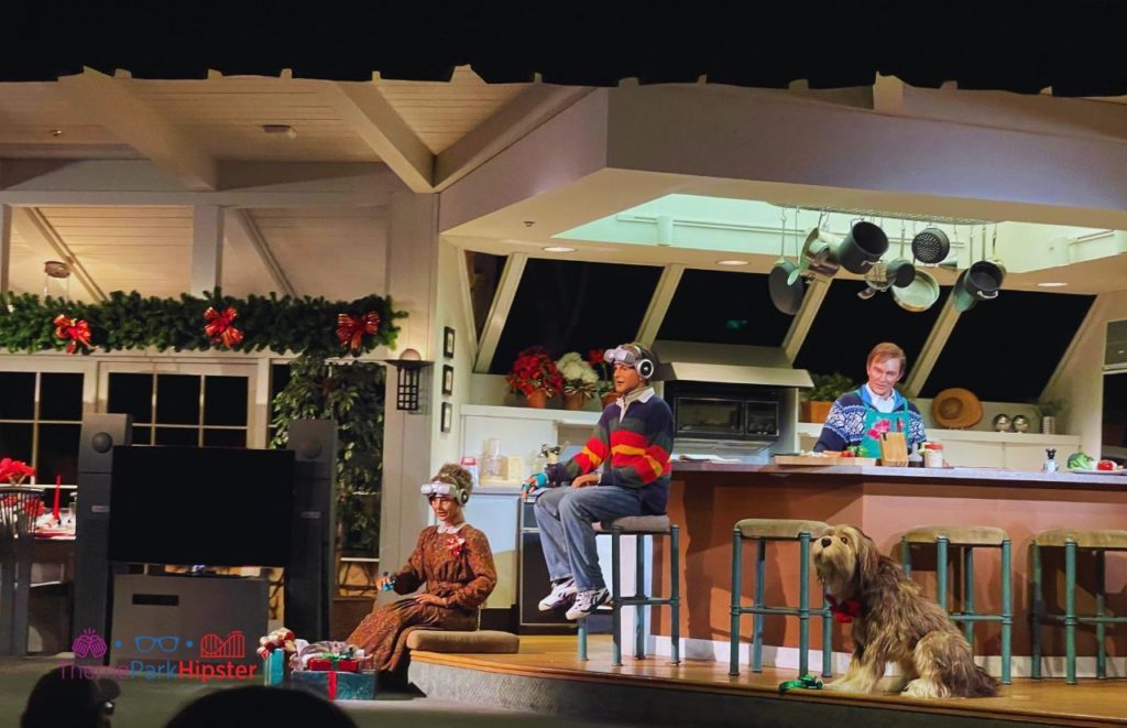 Tomorrowland Walt Disney Carousel of Progress Christmas Scene