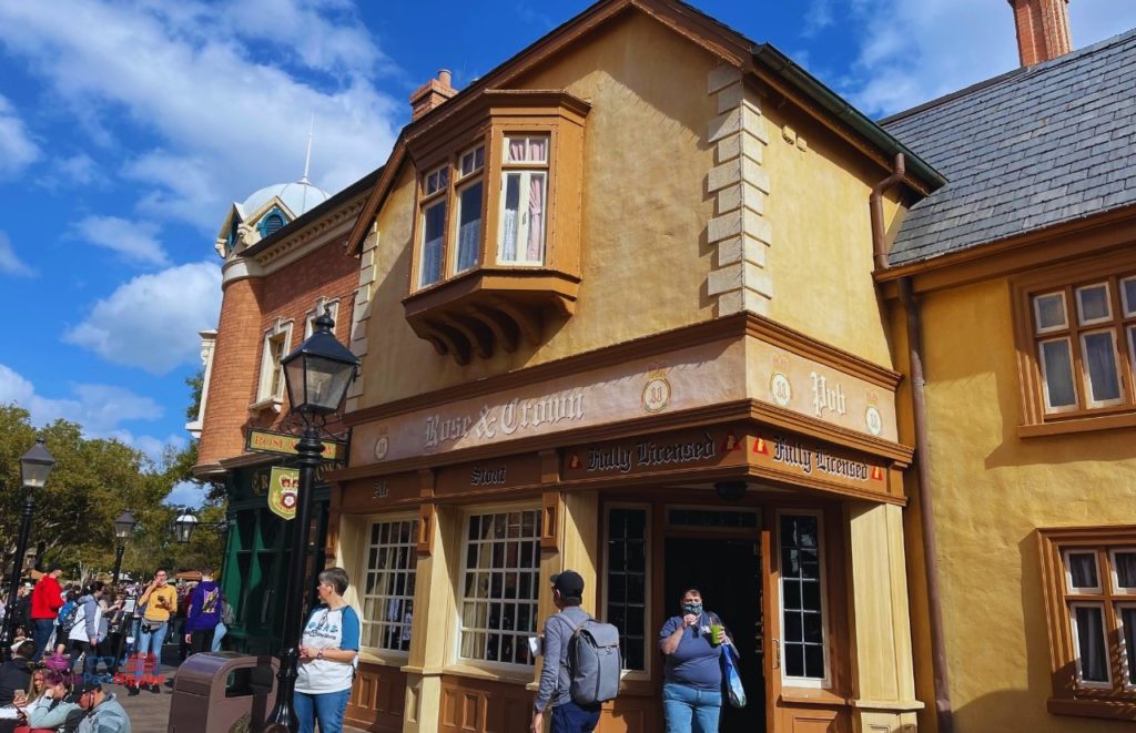 Rose and Crown Pub Entrance at Epcot. Keep reading to get the full guide and review to Rose and Crown Dining Room and Pub at Epcot in Walt Disney World Resort.