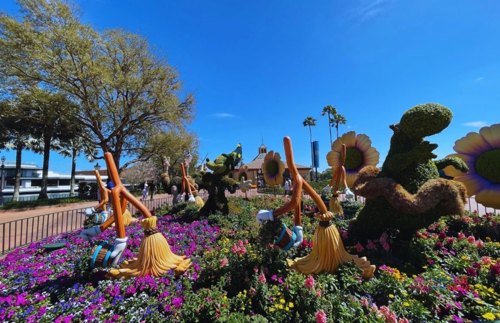 Epcot Flower and Garden Festival Tips Fantasia Topiary with Mickey Mouse. Keep reading for the best Epcot International Flower and Garden Festival tips!