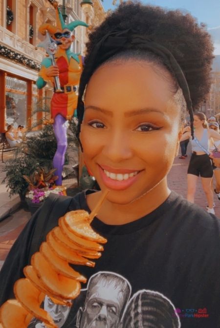 NikkyJ at Universal Studios Mardi Gras with Twisted Taters