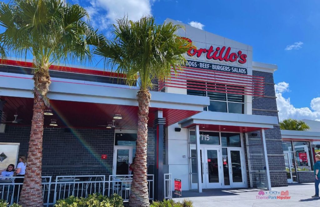 Portillo’s Burger Spot in Orlando Florida. One of the best restaurants near SeaWorld.
