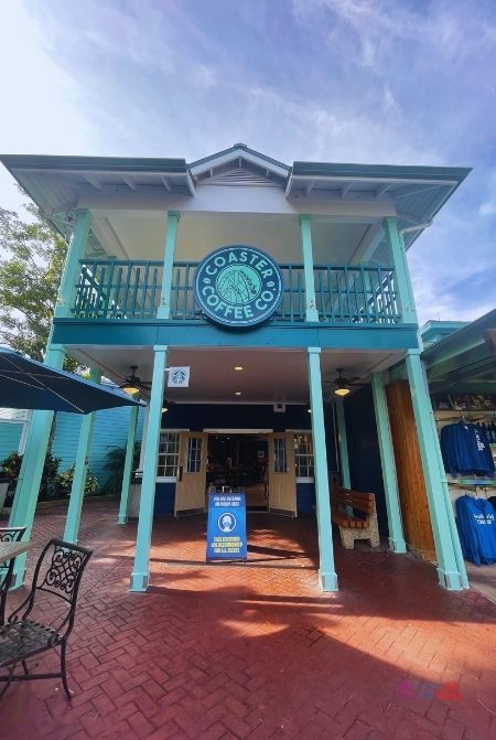 SeaWorld Orlando Starbucks Coffee Shop. Keep reading to learn more about the best SeaWorld Orlando restaurants.
