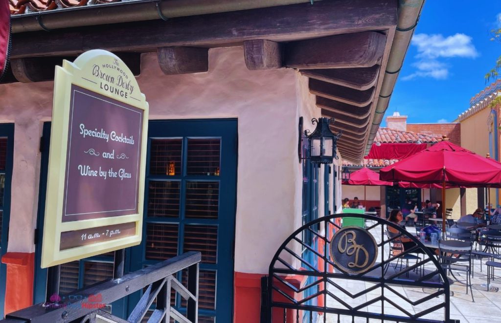 The Hollywood Brown Derby Lounge in Hollywood Studios