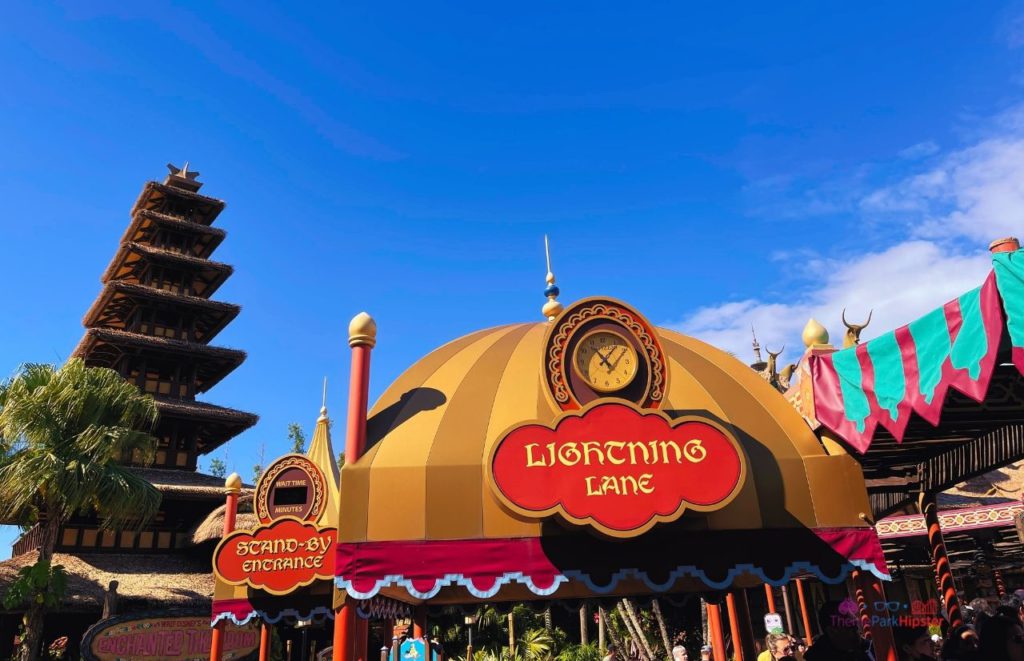 Disney Magic Kingdom Aladdin Magic Carpet Ride Lightning Lane Adventureland. Keep reading for you perfect Disney World itinerary.