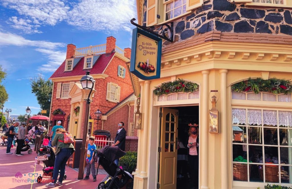 Ye Olde Christmas Shoppe in the Magic Kingdom on Christmas Day.