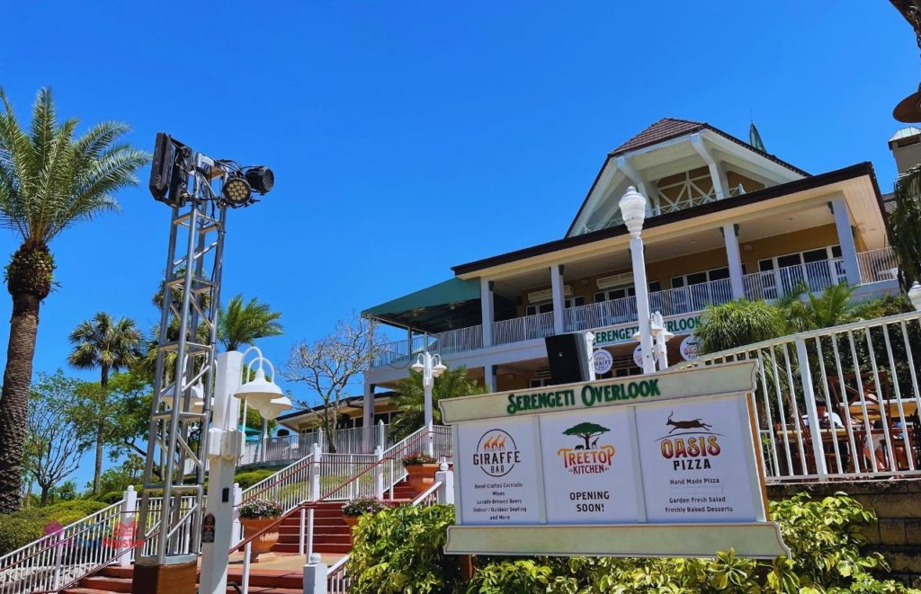 Busch Gardens Tampa Serengeti Overlook Restaurant. Keep reading to learn about doing Thanksgiving Day at Busch Gardens Tampa Bay!