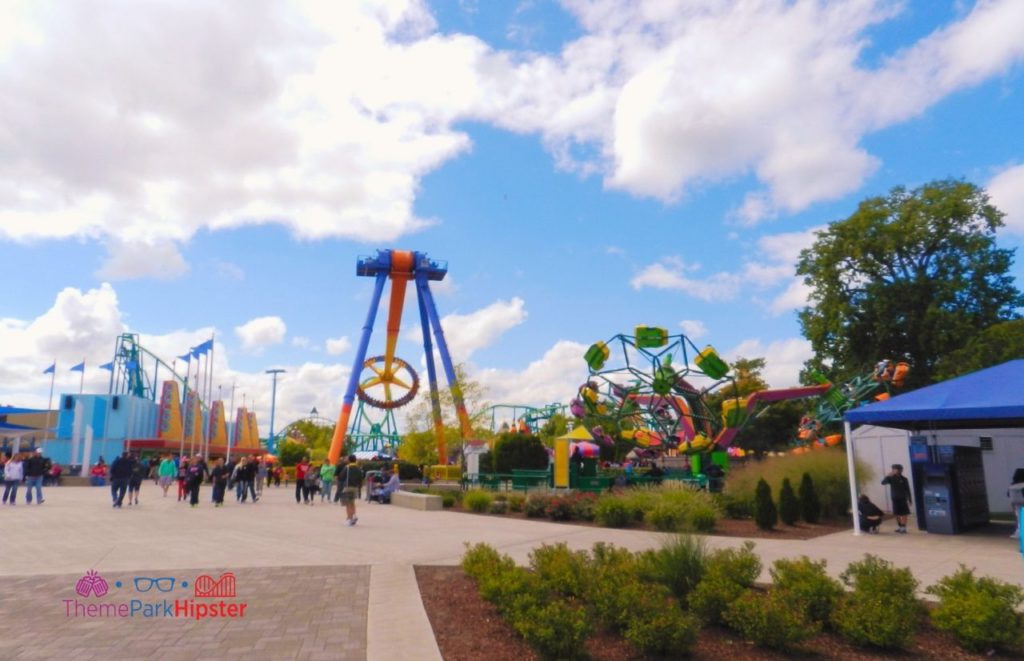Cedar Point Maxair Swing. Keep reading for more Cedar Point Solo Travel Tips!