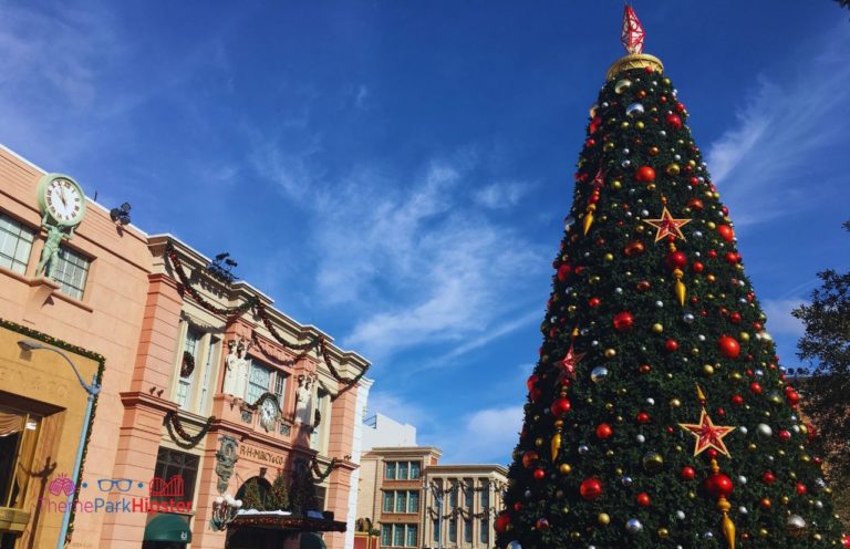 2024 Ultimate Guide to Christmas at Universal Orlando Resort: Dinner, Tips, and Crowd 