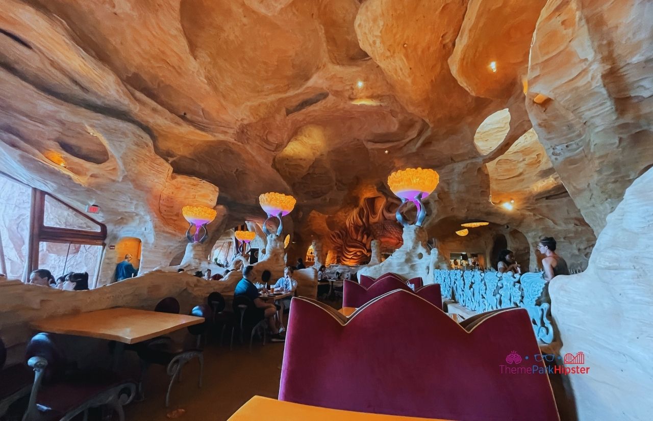 Universal Orlando Resort Mythos Restaurant at Islands of Adventure. Which is better Universal Studios vs Islands of Adventure? Keep reading to find out.