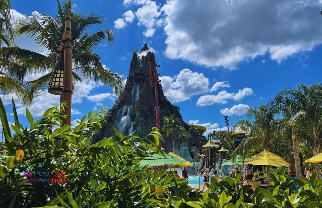 Universal Orlando Resort Volcano Bay Ko’okiri Body Plunge tips and tricks travel guide. 