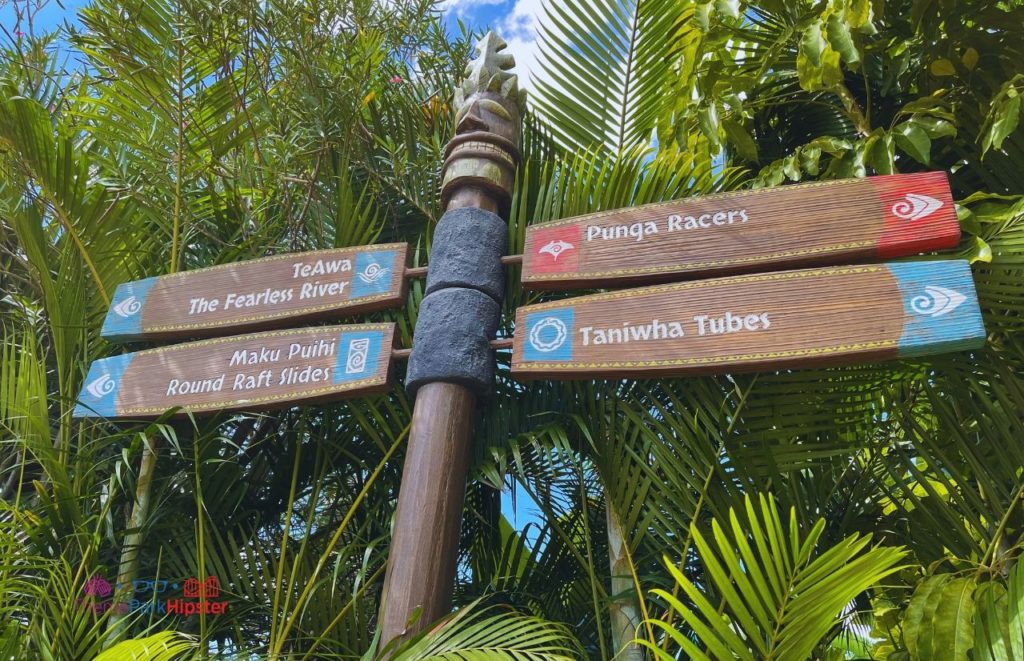 Universal Orlando Resort Volcano Bay TeAwa The Fearless River, Maku Puihi Round Raft Slides, Punga Racers, Taniwha Tubes Sign