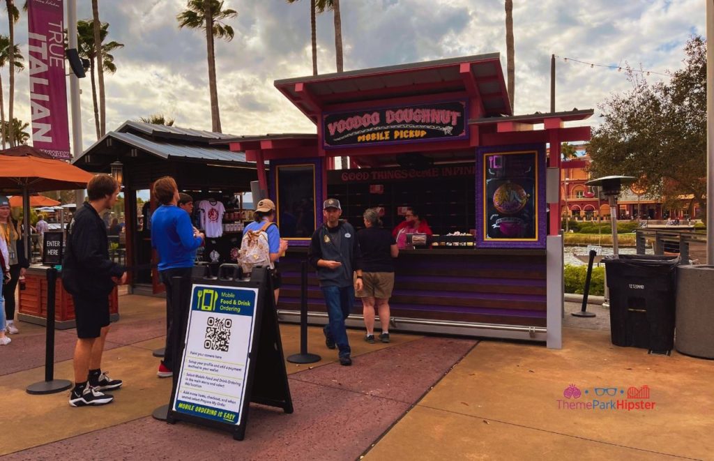 Universal Orlando Resort Voodoo Doughnuts Mobile Order Pickup Citywalk. Keep reading to get the full guide to the Universal Orlando Mobile Order Service.