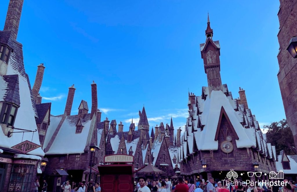 Hogsmeade Village in Harry Potter World Universal Orlando Resort Islands of Adventure. Keep reading to get the best movies to watch before going to Universal Studios.