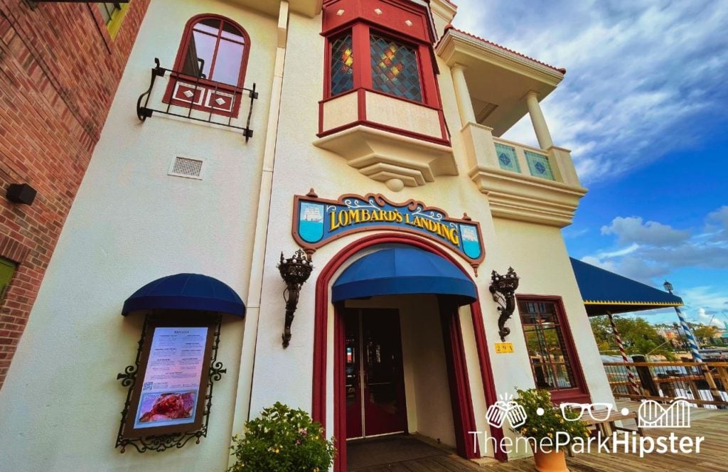 Universal Orlando Resort Lombard's Landing Seafood Restaurant at Universal Studios Florida. Keep reading to find out if Is Lombard's Seafood Grille is worth it. 