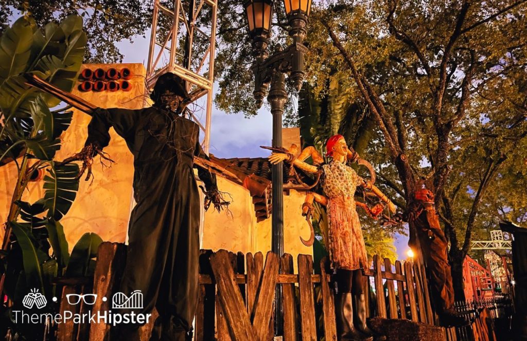 Scarecrow Scare Zone HHN 31 Halloween Horror Nights 2022 Universal Orlando. Keep reading to learn how to get your Halloween Horror Nights Annual Passholder Discounts, Days, and Tickets. 