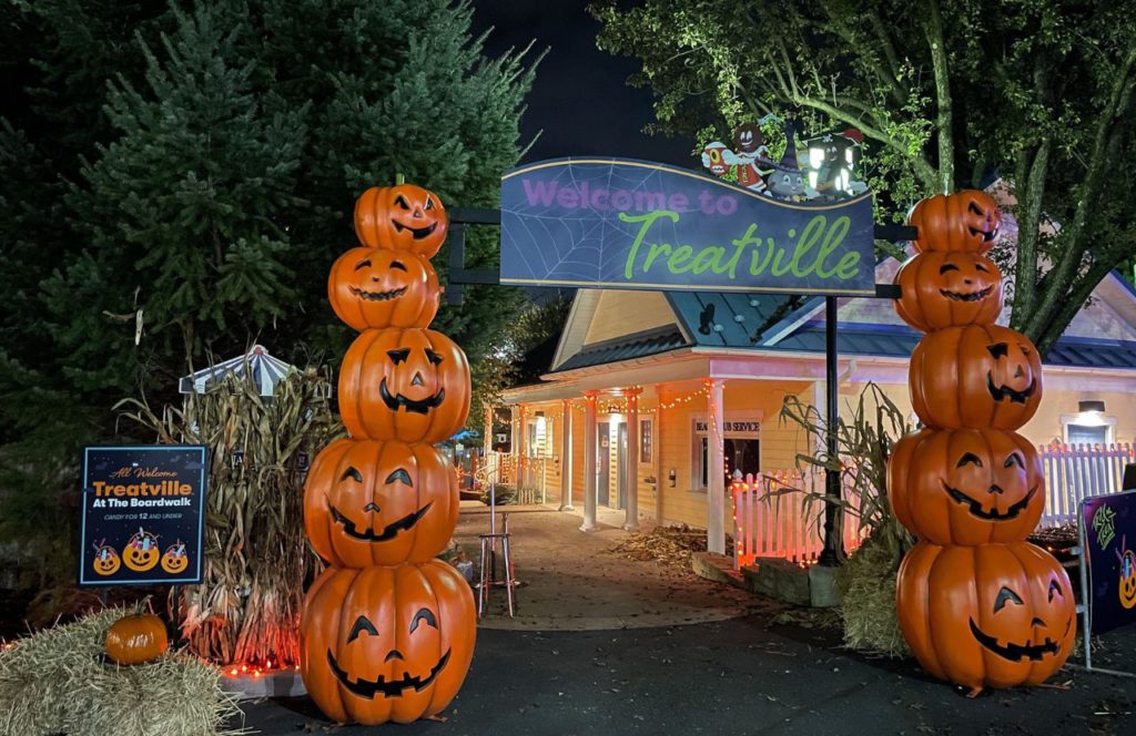 Halloween Treatville at Hersheypark Dark Nights
