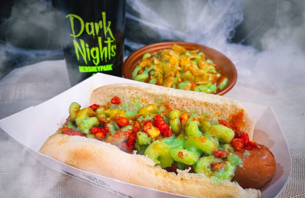 The Descent Dog and Toxic Mac & Cheese Halloween at Hersheypark Dark Nights. Keep reading to get the best Hersheypark food and the best things to eat.