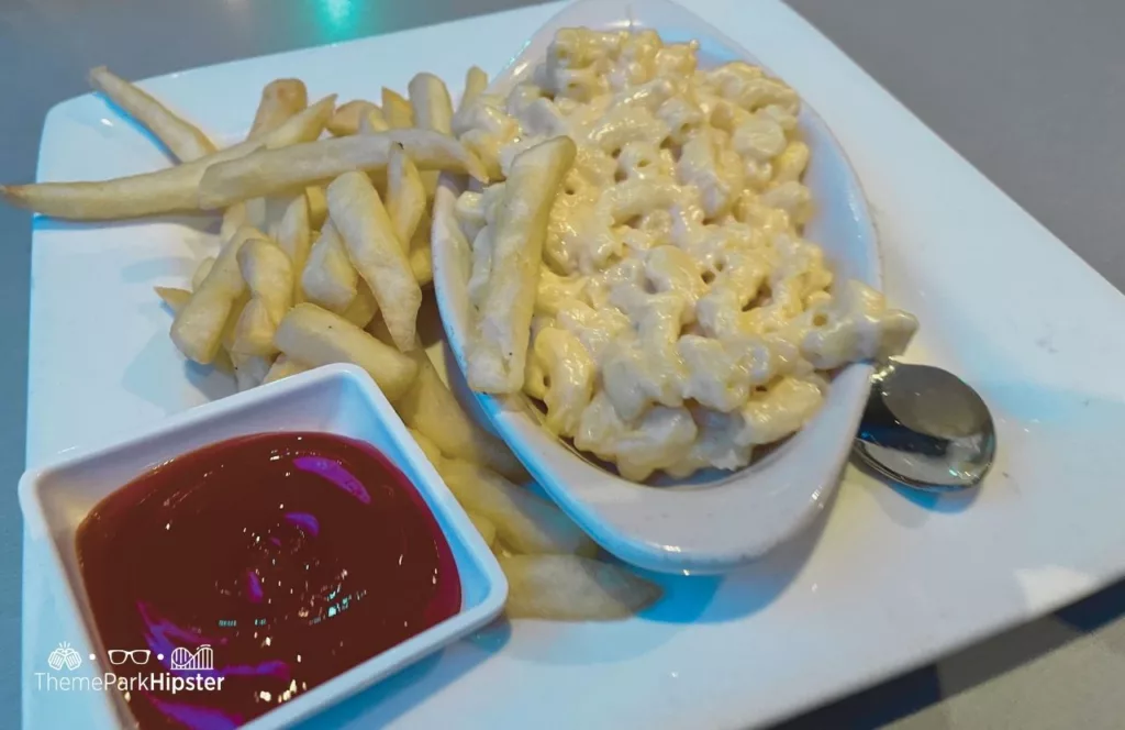 SeaWorld Orlando Resort Sharks Underwater Grill Mac and Cheese with Fries. Keep reading to learn more about the best SeaWorld Orlando restaurants.