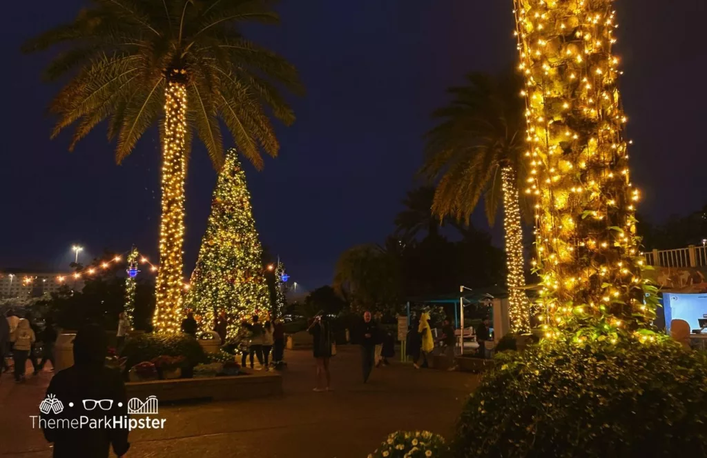 SeaWorld Orlando Christmas Celebration Holiday decor