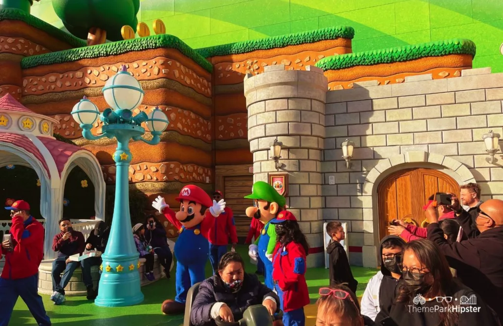 Universal Studios Hollywood Super Nintendo World Luigi and Mario character meet and greet. Keep reading to get the full travel guide to 4th of July at Universal Studios Hollywood.