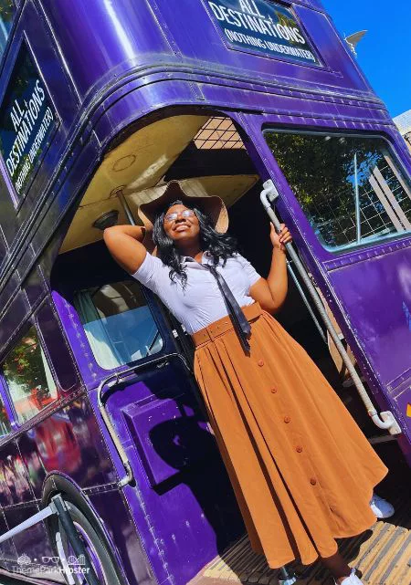 Best Spots for Wizarding World of Harry Potter Photos with Victoria Wade at Knights Bus. Keep reading to get the best things to do at Universal Orlando for adults.