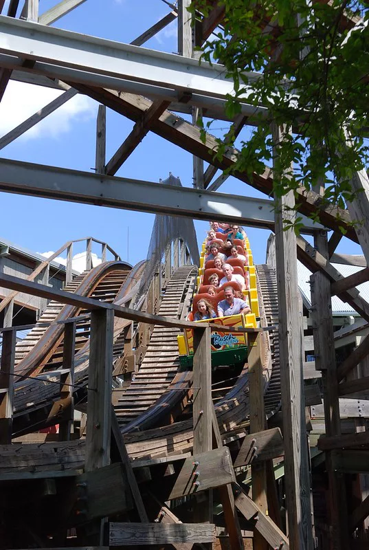 Busch Gardens Gwazi Lion Coaster Track