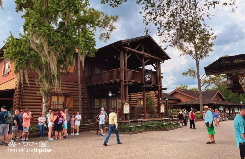 Pioneer Hall at Disney Wilderness Lodge Resort Hoop Dee Doo Musical Revue 