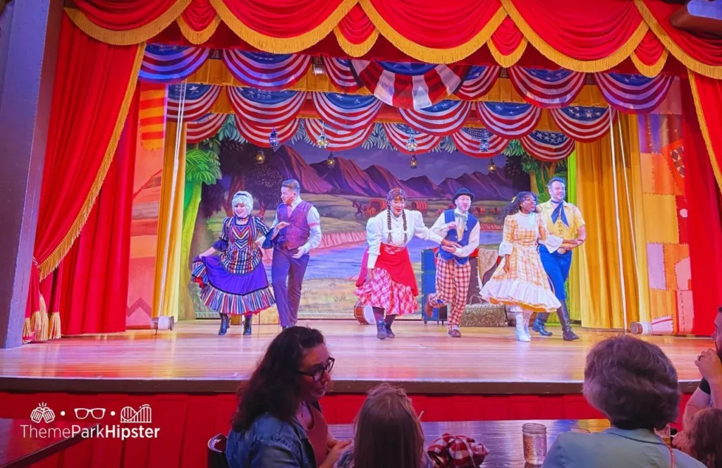 Disney Wilderness Lodge Resort Hoop Dee Doo Musical Revue. Keep reading to know which is better Disney World vs Universal Studios. 